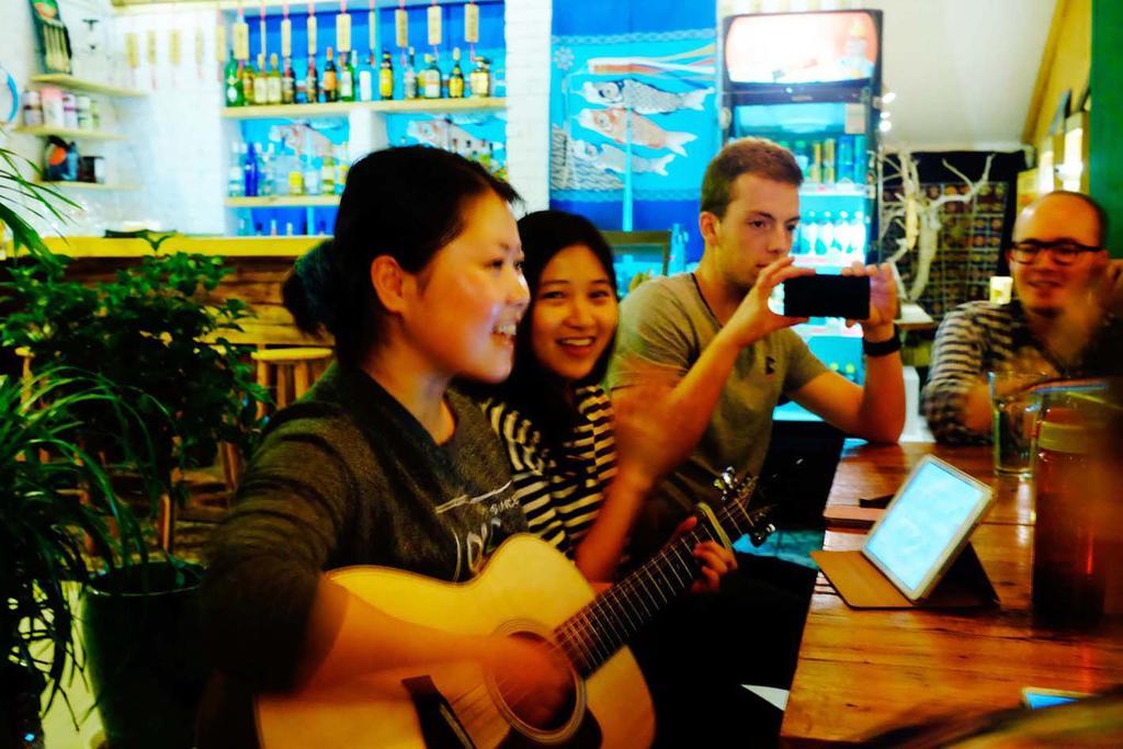 Luoyang Longmen Youth Hostel Экстерьер фото